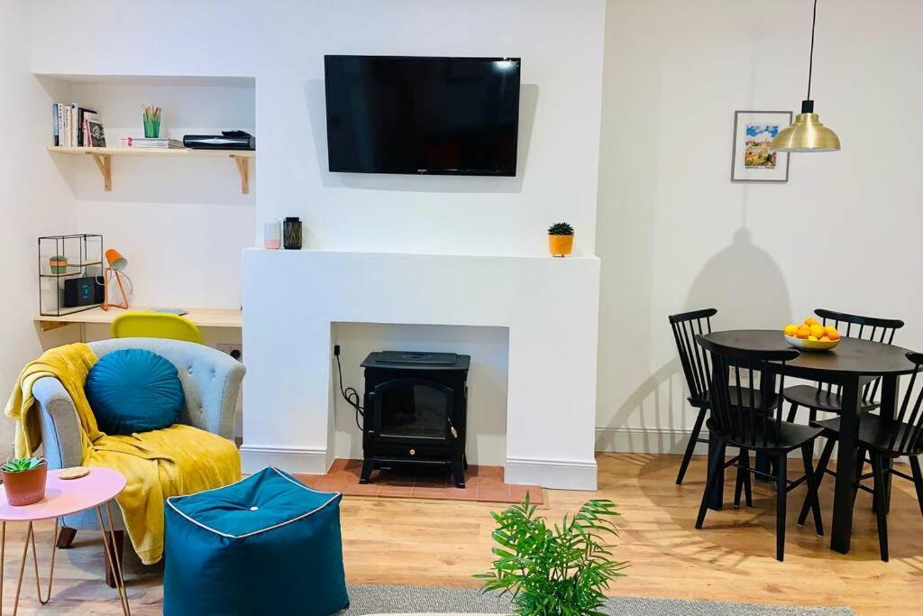 The Nook - A Stylish Apartment With Garden, Near The Beach Berwick Upon Tweed Exteriör bild